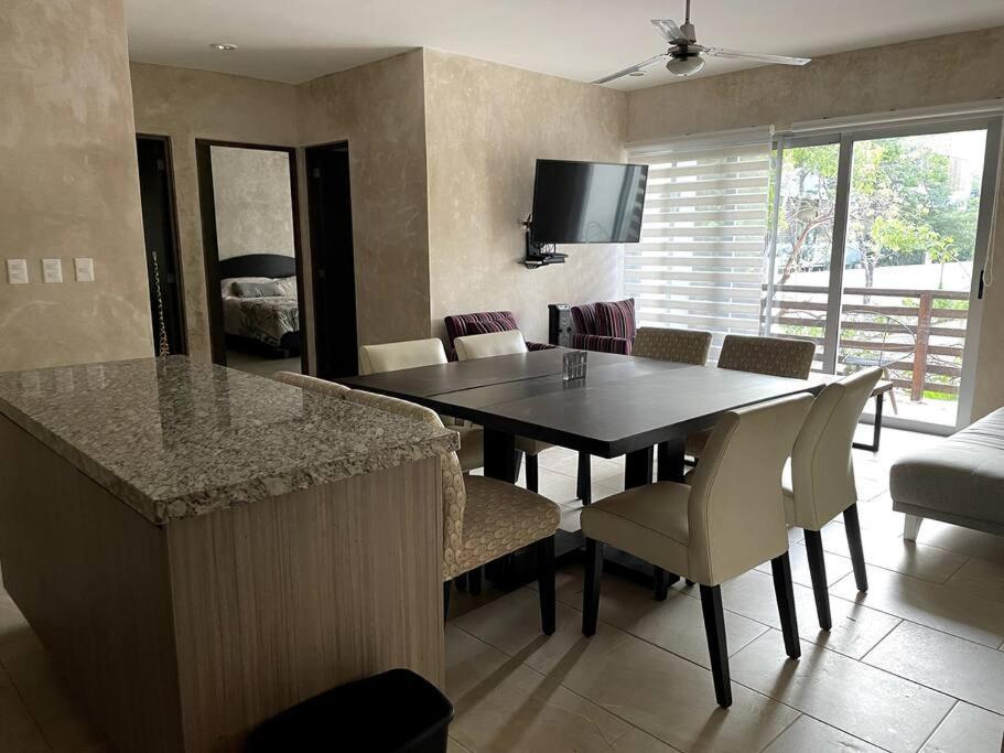 Departamento Dentro De Aldea Zama Apartment Тулум Екстериор снимка